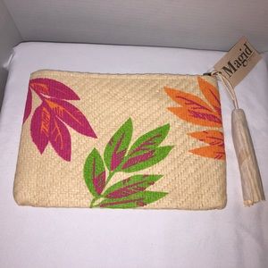 Magid Straw zipper bag with lining. Cute for pool, beach days and your phone.